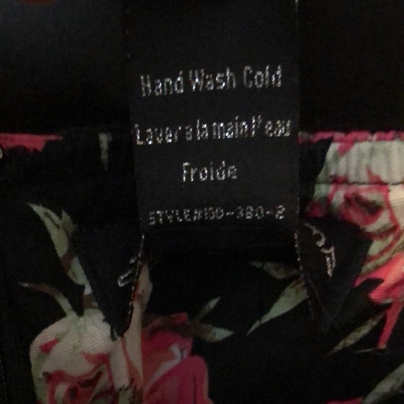 💐🤘Floral Strapless Dress (Size Medium) - Picture 5 of 14